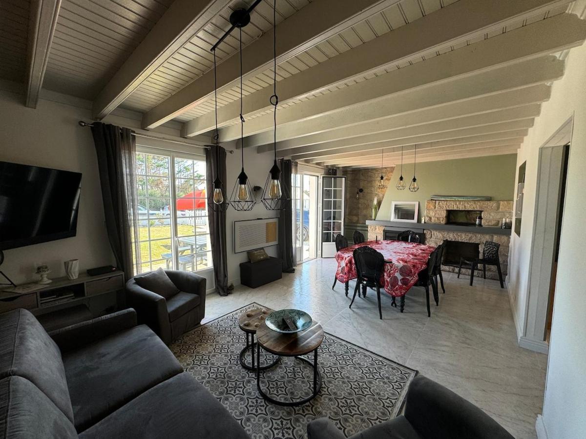 Pors Ar Vag Villa Plomodiern Bagian luar foto