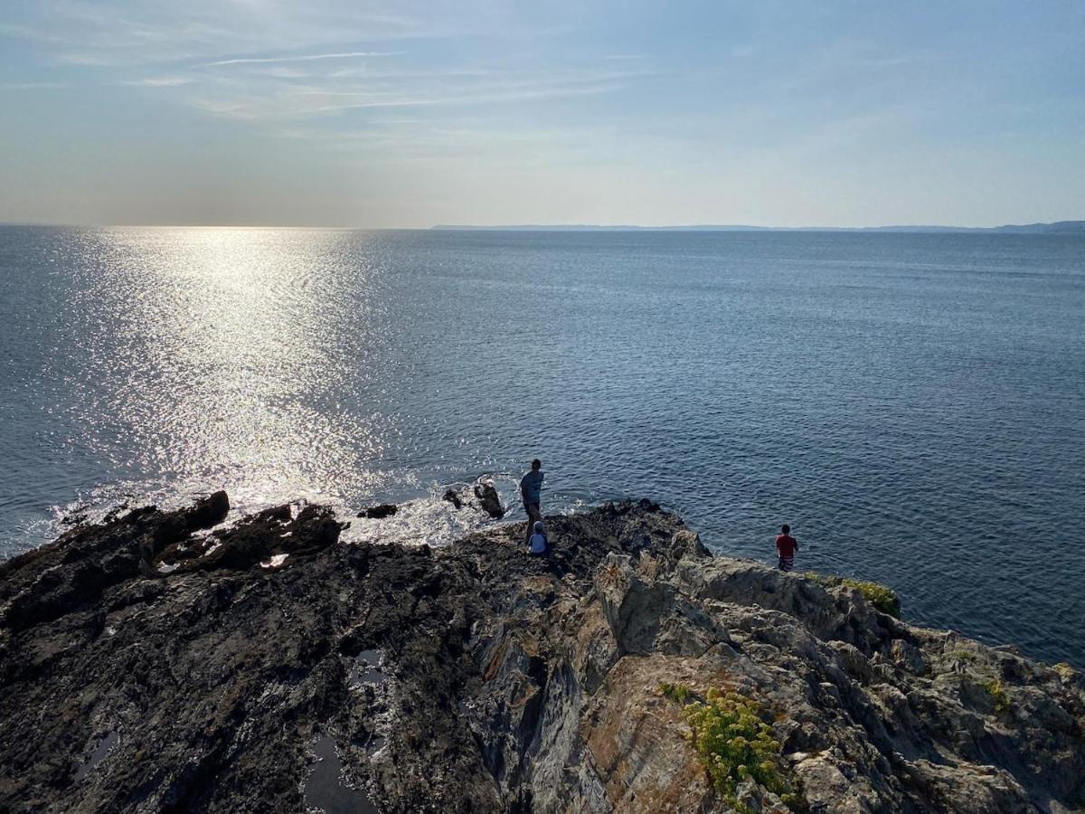 Pors Ar Vag Villa Plomodiern Bagian luar foto